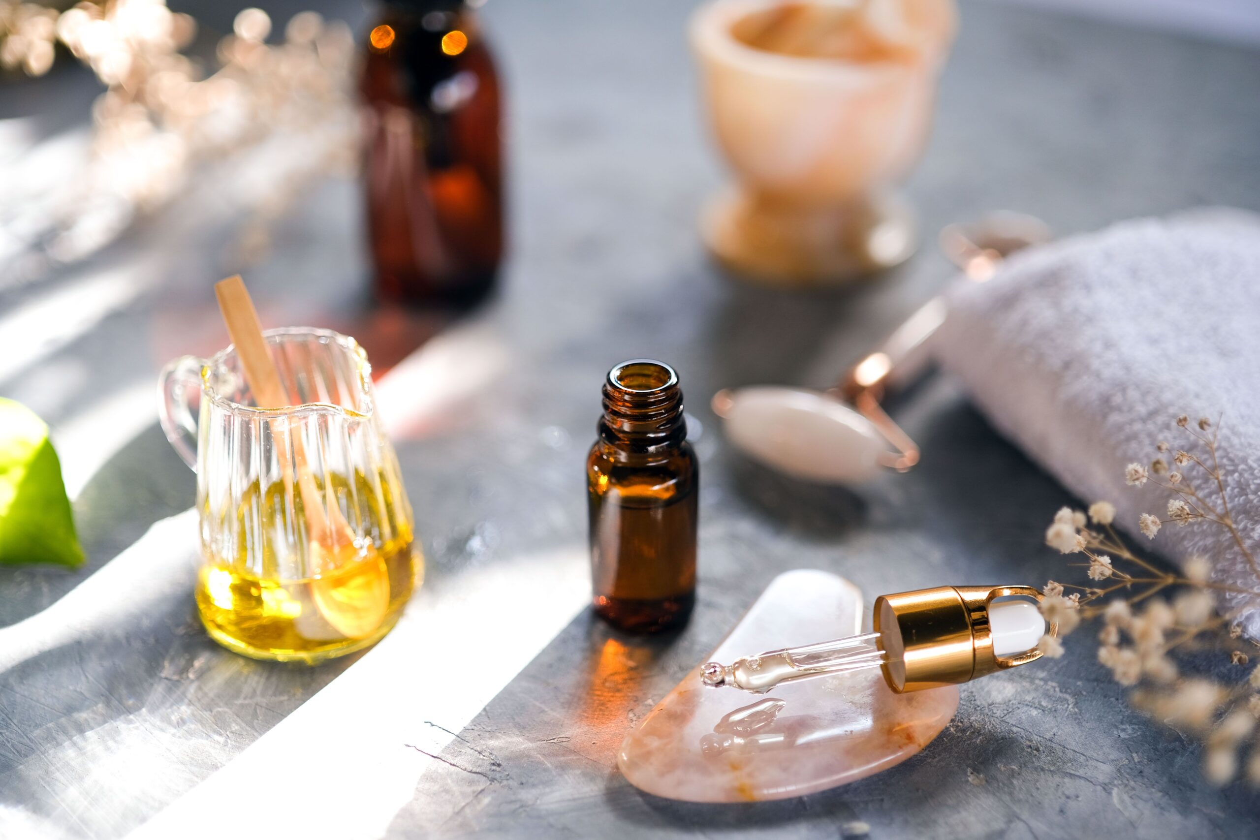 Aceites Faciales para Piel Madura: Escualano vs. Rosa Mosqueta (+40)
